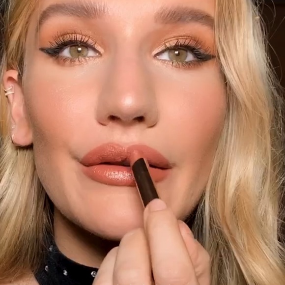 💎 Charlotte Tilbury PILLOW TALK DIAMONDS Lipstick - Picture 6 of 10